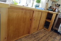 ustom made sliding kitchen doors and shelves