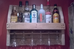 pallet wood cocktail rack