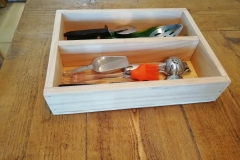 utensil drawer tiddy made from reclaimed bed slats andd left over plywood