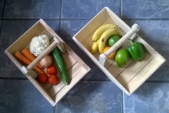 Garden trugs made from reclaimed bed slats, pallet wood and curtain rod offcuts for the handle